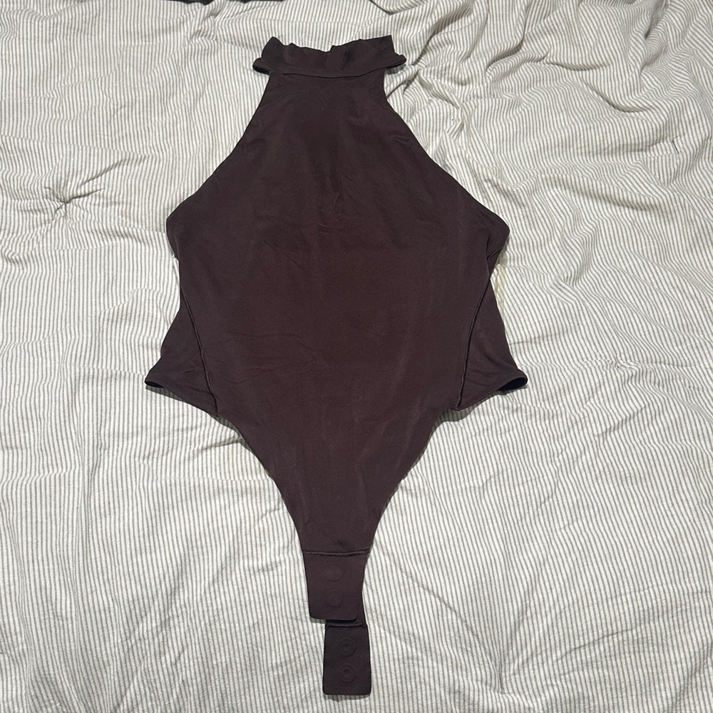 Lululemon body suit size medium